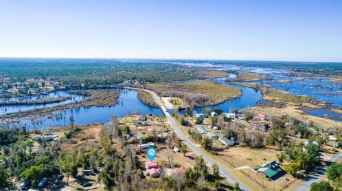 10132 Highway 2301, Youngstown FL  32466-2448 exterior