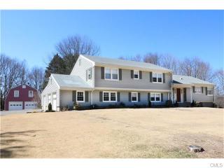 8 Vista Dr, Bridgeport, CT 06612-1130