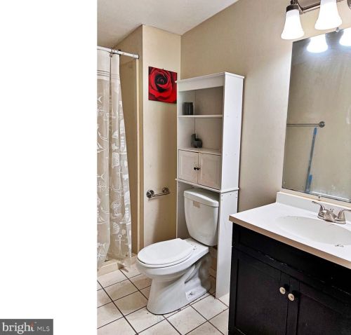 81 Chatham Ct, Dover DE  19901-3934 exterior