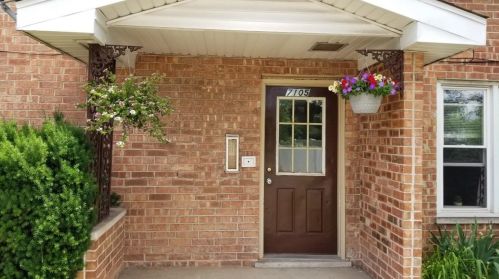 7105 Parrish Ave, Hammond, IN 46323-2343