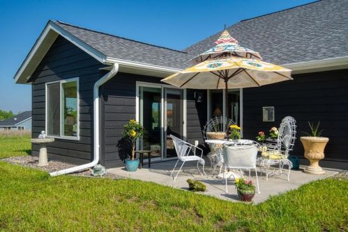 648 Kreekview Dr, East Farmington WI  54020-5860 exterior