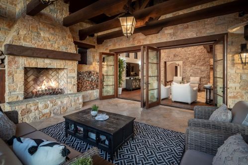 8069 Entrada De Luz, San Diego CA  92127-2560 exterior