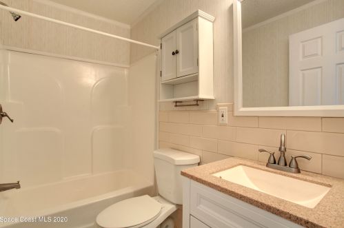 620 Puffin Dr, Sebastian FL  32976-7803 exterior