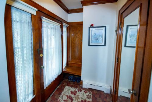 3630 Grant St, Milwaukee, WI 53215-2331