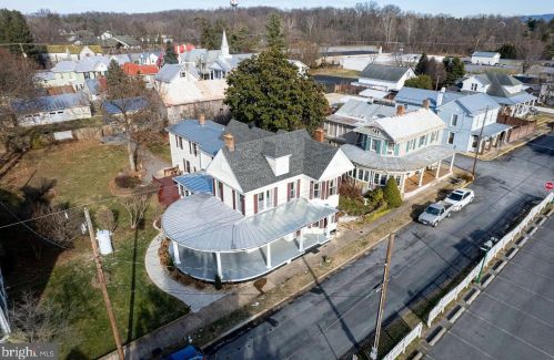 102 High St, Edinburg VA  22824-3084 exterior