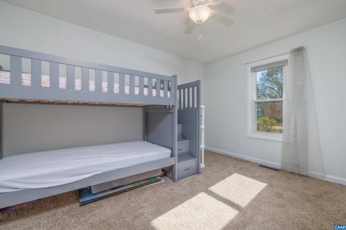 20 Loblolly Rd, Bybee VA  22963-3021 exterior