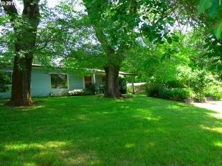 37041 Gibson Rd, Washougal, WA 98671-6603