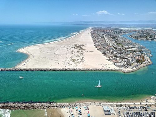 5239 Surfrider Way, Oxnard CA  93035-1070 exterior