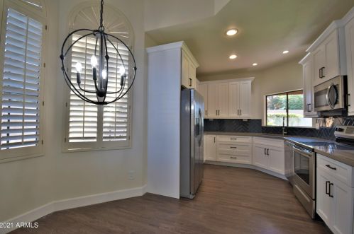 5529 Paradise Dr, Scottsdale AZ 85260-5433 exterior