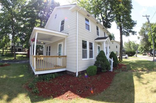 135 Autumn St, Manchester CT  06040-5519 exterior