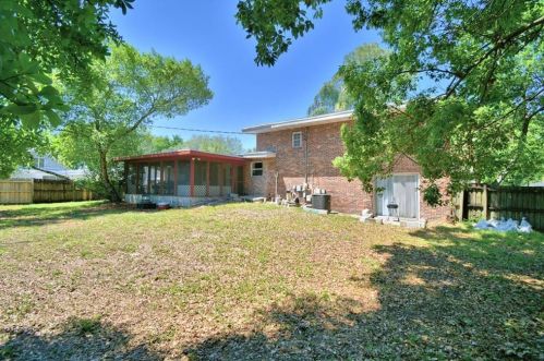 1221 Edgewater Dr, Lakeland FL  33805-4700 exterior