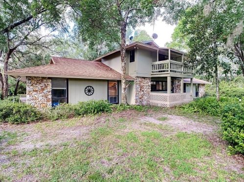 22831 Carolyn Ln, Astatula, FL 34705-9525