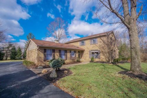 5937 Creekview Dr, Milford, OH 45150-1517