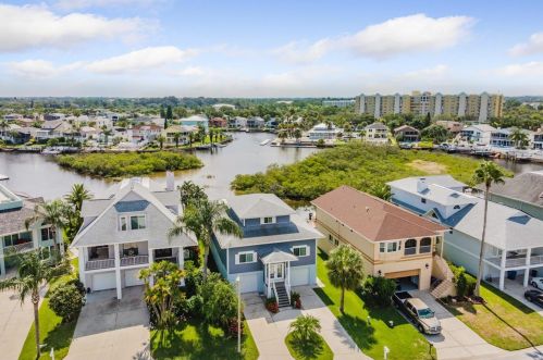 6116 Seaside Dr, New Port Richey, FL 34652-2023