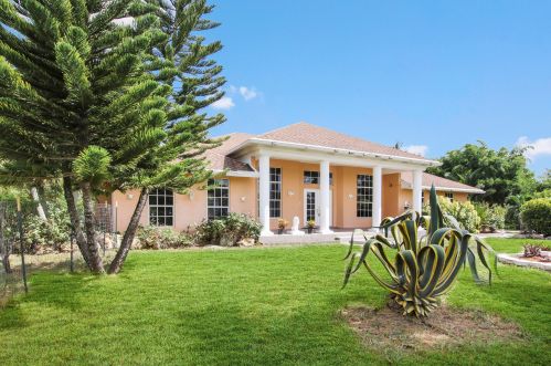 16893 Hamlin Blvd, Town Of Loxahatchee Groves FL  33470-1737 exterior