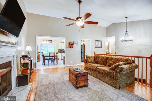 12702 Toll House Rd, Spotsylvania VA  22551-8137 exterior