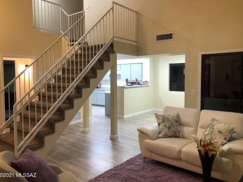 8997 Twain St, Tucson, AZ 85742-4444