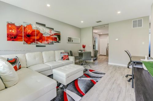 262 12th St, Delray Beach FL  33444-2916 exterior