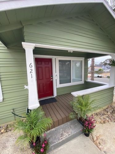 621 Horne St, Oceanside CA  92054-2418 exterior