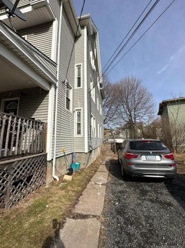 515 Stanley St, New Britain CT  06051-2733 exterior