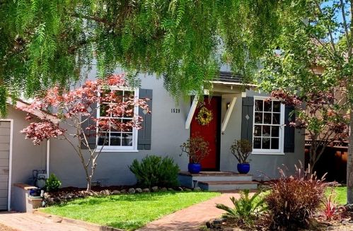 1529 Ridge Rd, Belmont, CA 94002-1952
