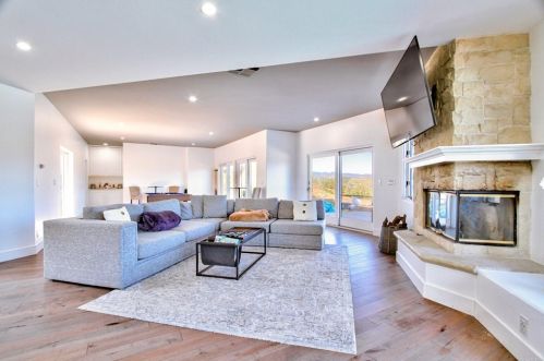 47480 Sandia Creek Dr, Temecula CA  92590-4129 exterior