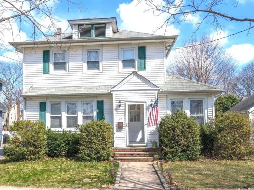 57 Chestnut Ave, Floral Park, NY 11001-2416