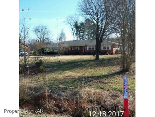 680 Leeper Rd, Parkton, NC 28371-9661