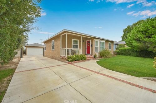 6654 Turnergrove Dr, Lakewood CA  90713-2752 exterior