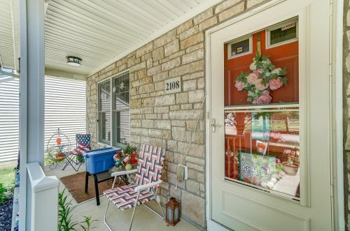 2108 Gray Slate Ln, Darbydale, OH 43123-4880