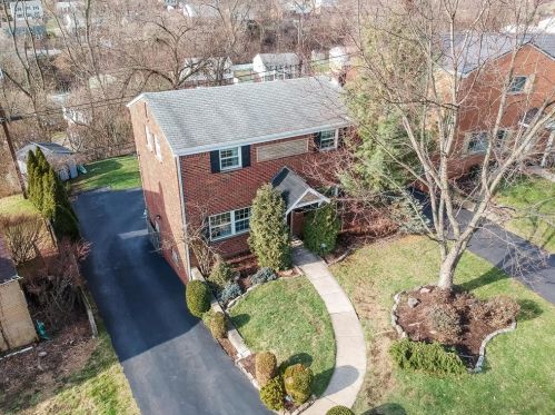 337 Orchard Spring Rd, Pittsburgh, PA 15220-1715