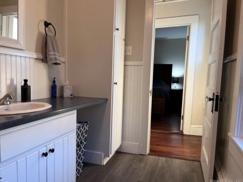 42 Elm St, Norwich CT  06351-2316 exterior