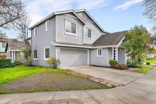 2842 Bighorn Sheep St, Santa Rosa, CA 95407-4557