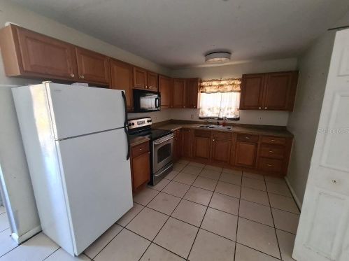 2435 20th St, Saint Petersburg FL  33712-3625 exterior