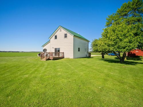 13423 Mraz Rd, Mishicot WI  54228-9413 exterior