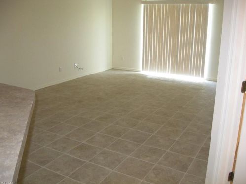 2432 Venice Ave, Lehigh Acres, FL 33971-5284