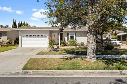 2051 Mcnab Ave, Long Beach, CA 90815-3337