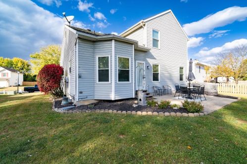 2739 Greystoke Dr, Xenia OH 45385-5720 exterior