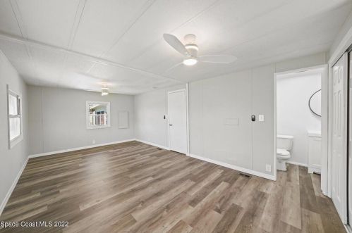 738 Lark Dr, Sebastian FL  32976-7224 exterior