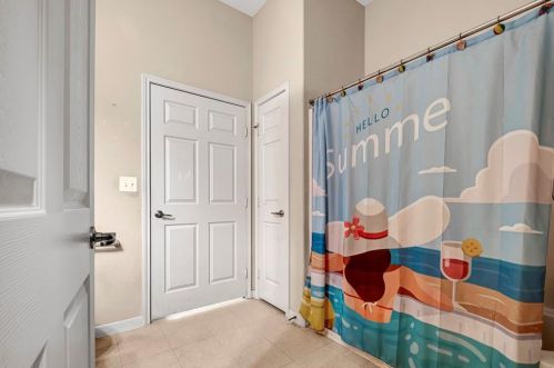 4210 Church St, Galveston TX  77550-1118 exterior