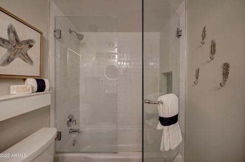 7814 11th Ave, Phoenix AZ  85021-7113 exterior