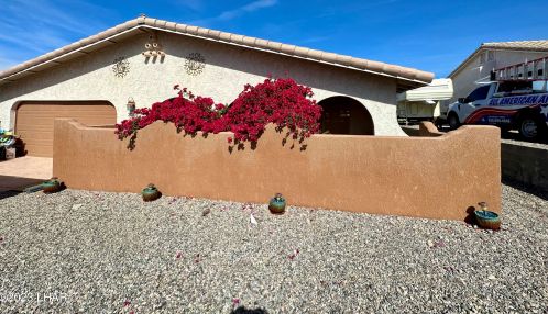 3101 Sirocco Dr, Lake Havasu City, AZ 86404-1530