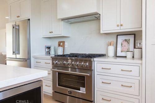 2348 Sunnyside Rdg Rd, Rancho Palos Verdes CA  90275-5216 exterior