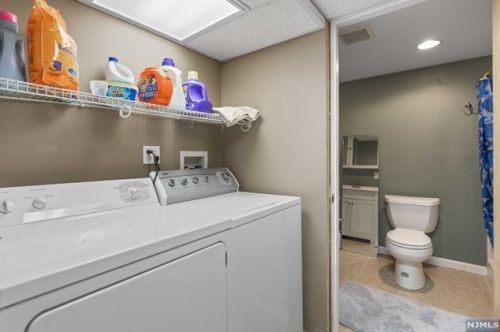 29 Ramapo Hills Blvd, Oakland NJ  07436-3906 exterior