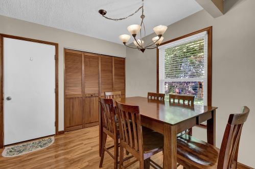 1940 Suqulak Trl, London OH  43140-8741 exterior