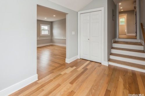 232 44 St, North Lindenhurst NY 11757-2307 exterior