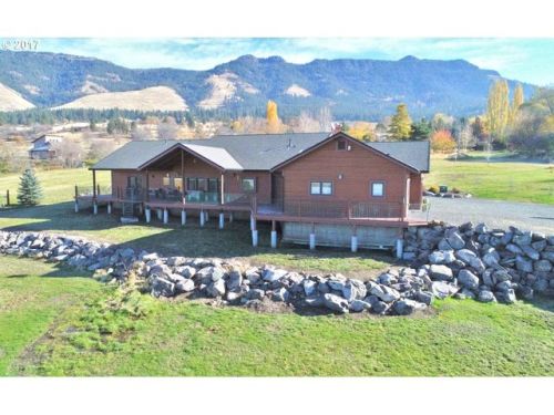 69749 Antles Ln, Cove, OR 97824-8202