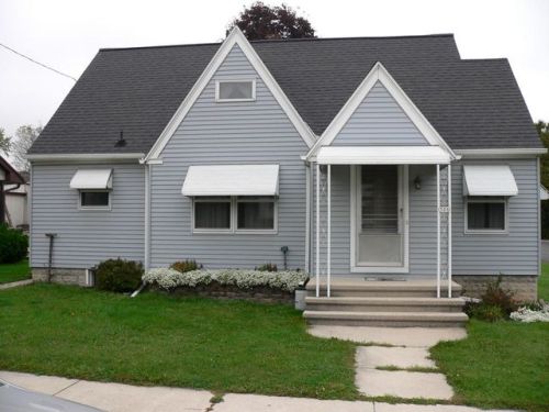 306 Madison Ave, Cascade, WI 53011-1399