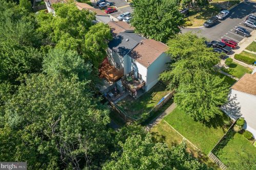 1914 Pohick Creek Ct, Woodbridge VA  22192-2454 exterior