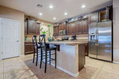 6758 Tucana Ln, Gilbert AZ  85298-8784 exterior